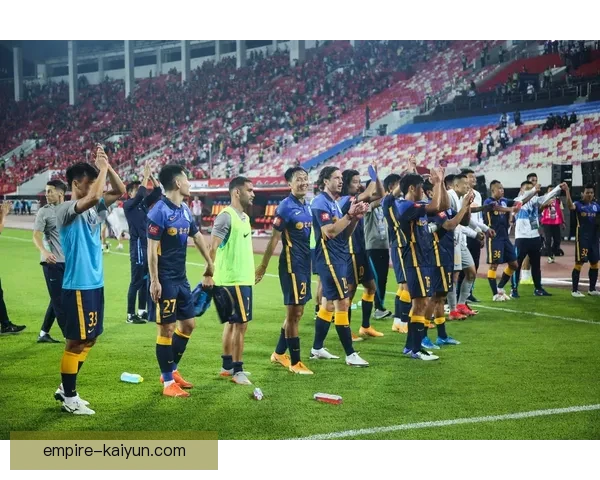 广州队纪录片引发关注，展现球队辉煌历程与发展现状