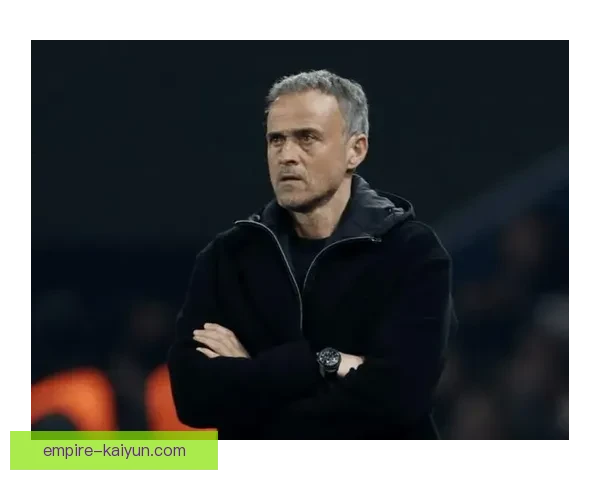 恩里克球队打法特点总结：高位逼抢与控球推进结合，强调边路渗透与快速转换